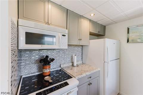 431 Van Buren St B8, Fort Myers FL - photo 17 of 56