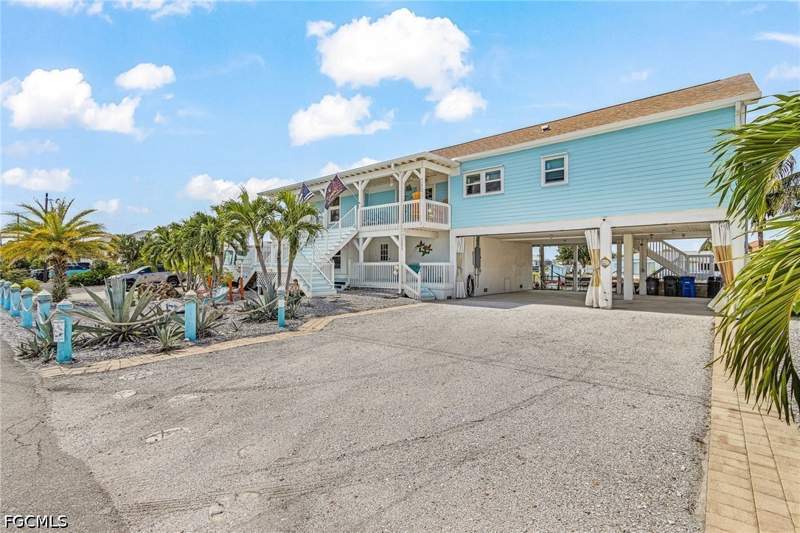 3 bedroom SingleFamilyResidence at 12277 Boat Shell Dr, Matlacha Isles, Matlacha Isles — photo 4