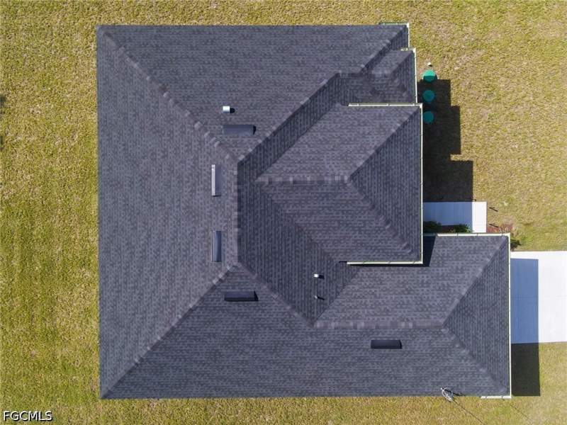 4 bedroom SingleFamilyResidence at 100 Denis Ave N, Lehigh Acres, Lehigh Acres — photo 3