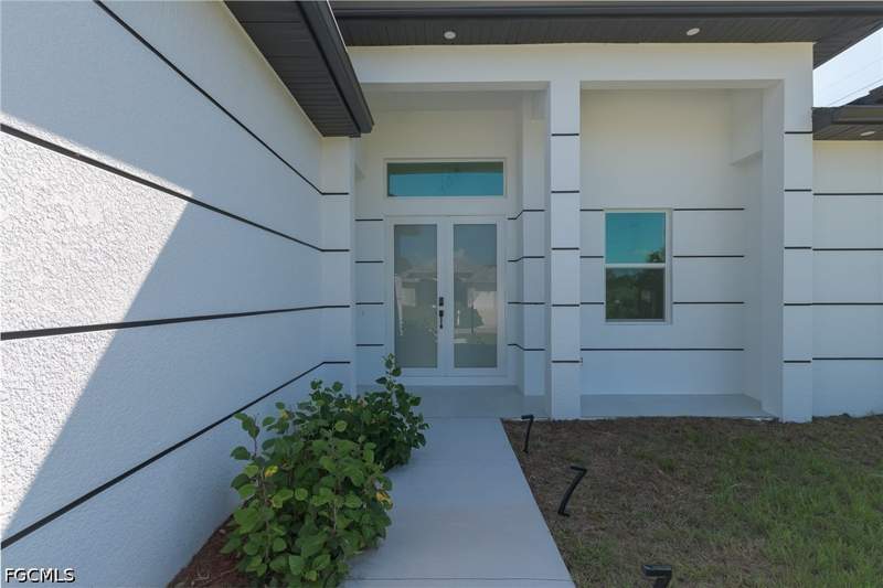4 bedroom SingleFamilyResidence at 100 Denis Ave N, Lehigh Acres, Lehigh Acres — photo 4