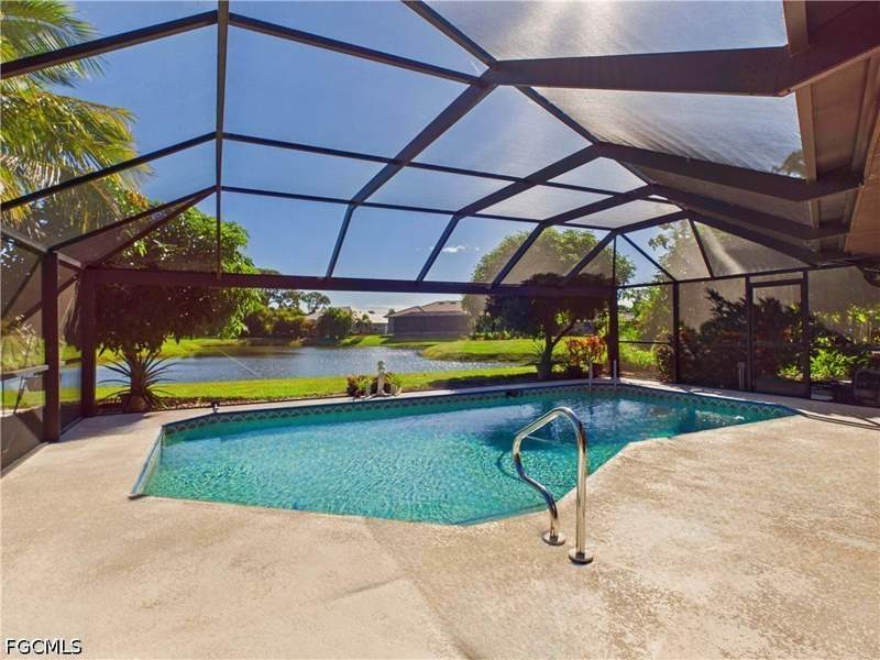 3 bedroom SingleFamilyResidence at 15240 Sam Snead Ln, Riverbend, North Fort Myers — photo 2