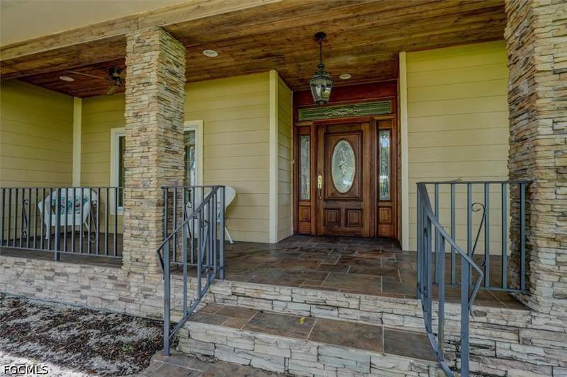 4 bedroom SingleFamilyResidence at 3144 Shell Ln, Labelle, Labelle — photo 3