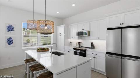 129 Pearl St, Fort Myers Beach FL - photo 7 of 47