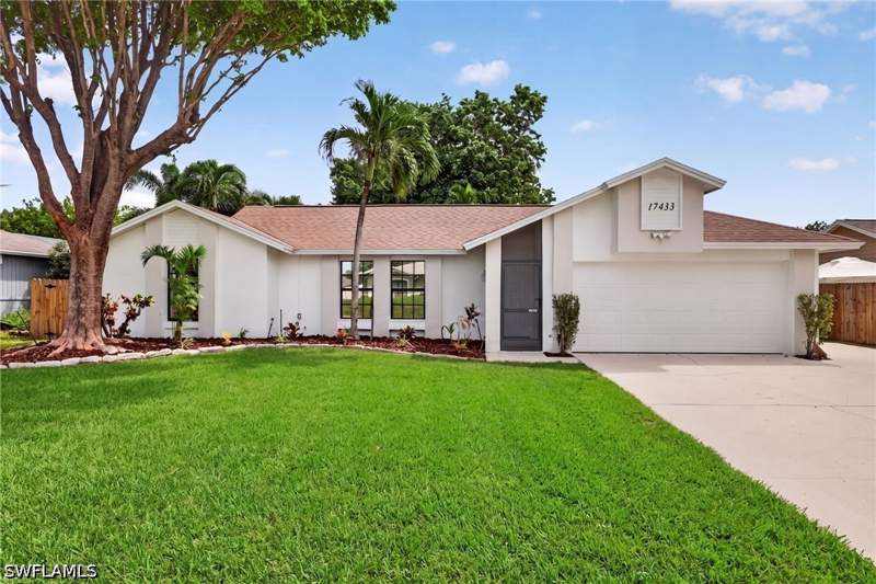 3 bedroom SingleFamilyResidence at 17433 Fuchsia Rd, San Carlos Park, Fort Myers — photo 2