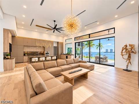 141 E North Shore Ave, North Fort Myers FL - photo 15 of 41