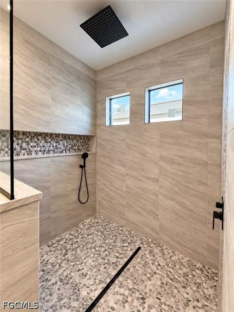 141 E North Shore Ave, North Fort Myers FL - photo 23 of 41