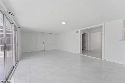 1637 Winkler Ave, Fort Myers FL - photo 15 of 37