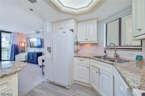18120 San Carlos Blvd 904, Fort Myers Beach FL - photo 11 of 39