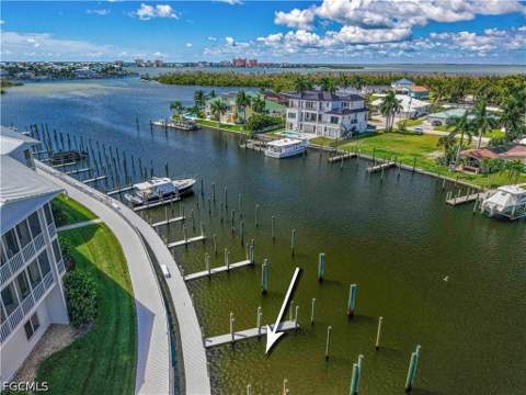 18120 San Carlos Blvd 904, Fort Myers Beach FL - photo 22 of 39