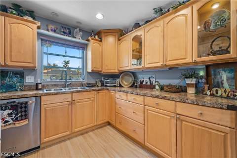 2342 Burton Ave, Fort Myers FL - photo 13 of 31