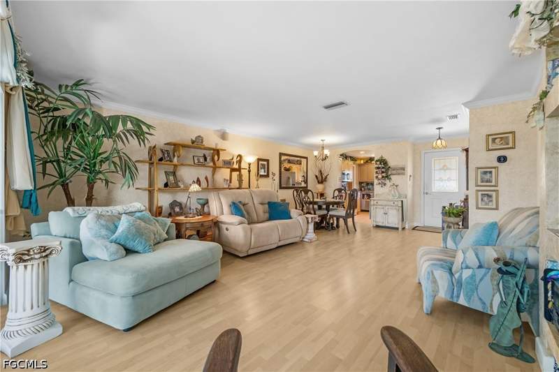 2 bedroom SingleFamilyResidence at 2342 Burton Ave, Fort Myers Villas, Fort Myers — photo 5