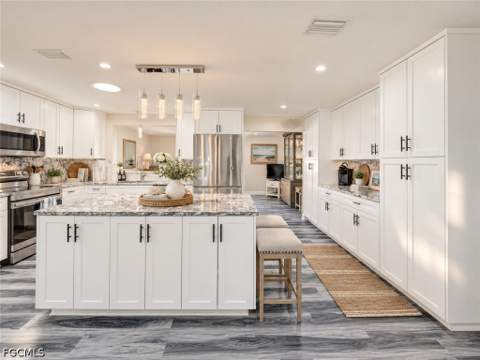 1089 N Town And River Dr, Fort Myers FL - photo 7 of 31
