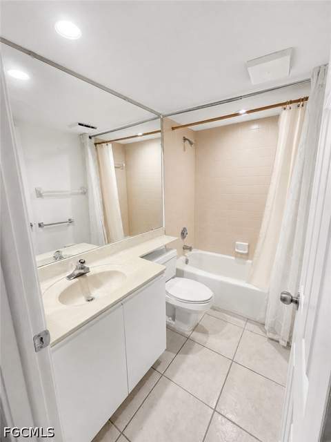 7129 Lakeridge View Ct 104, Fort Myers FL - photo 16 of 26