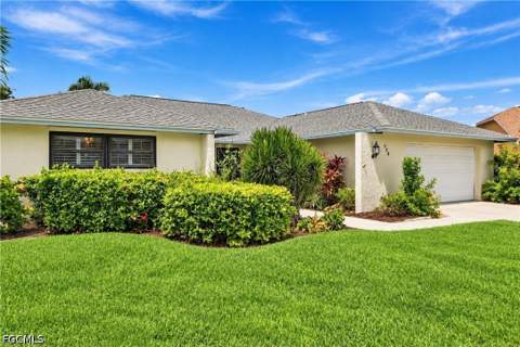 428 Pine Lake Dr, Naples FL - photo 6 of 50