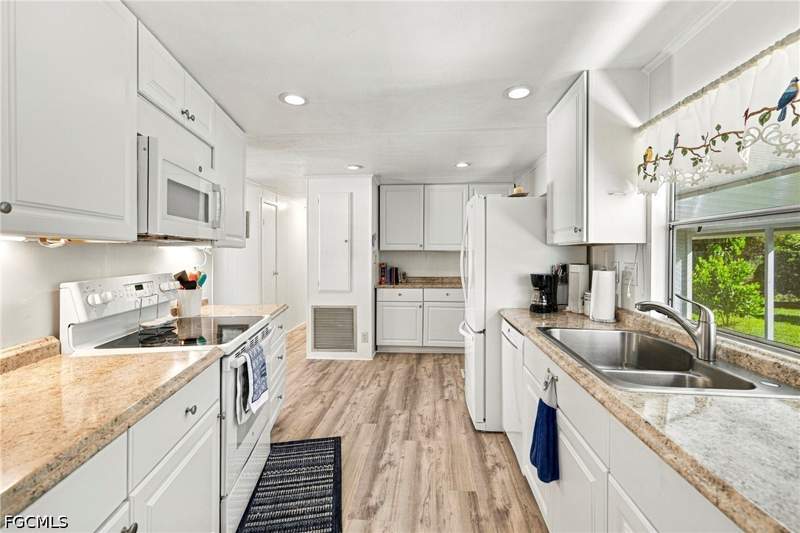 2 bedroom ManufacturedHome at 26038 Princess Ln, Imperial Harbor, Bonita Springs — photo 5