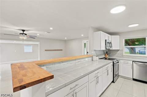 1635 Lowell Ct, Fort Myers FL - photo 17 of 37