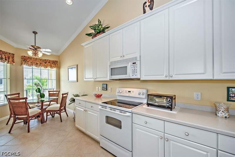 2 bedroom Condominium at 14525 Abaco Lakes Dr 206, Sonsette, Fort Myers — photo 5