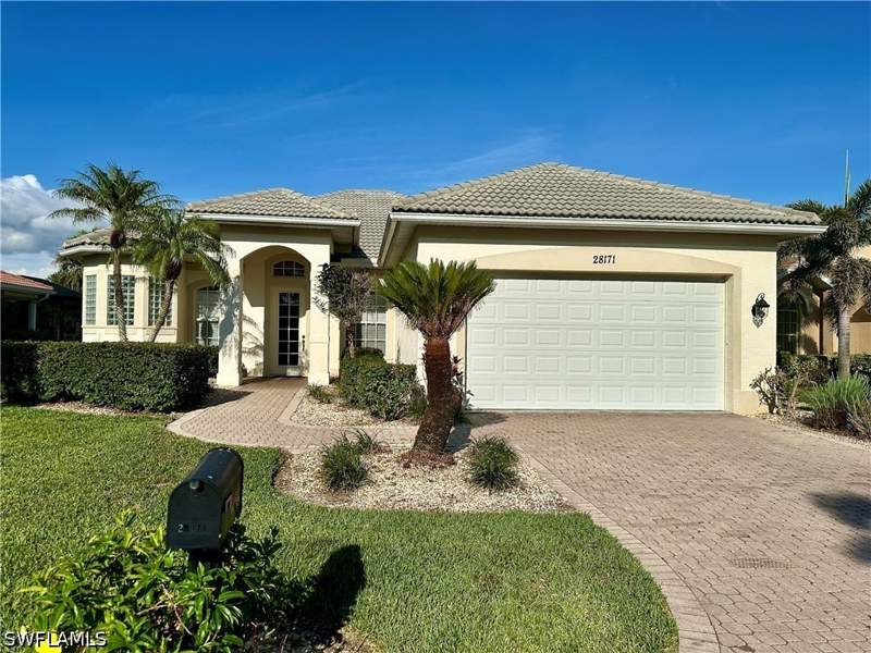 3 bedroom SingleFamilyResidence at 28171 L Burton Fletcher Ct, Hunters Ridge, Bonita Springs — photo 2