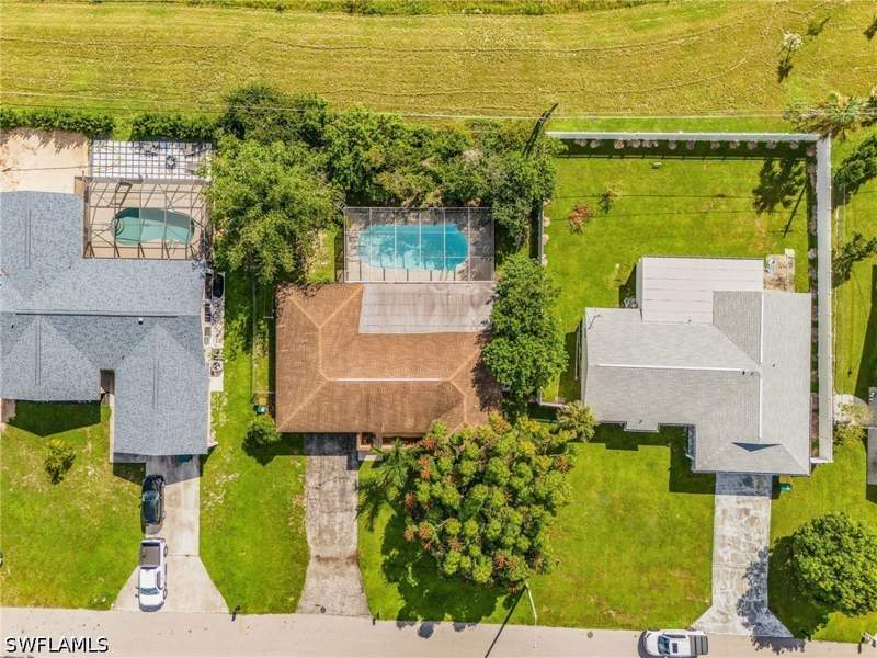 3 bedroom SingleFamilyResidence at 3142 41st St SW, Golden Gate City, Naples — photo 2