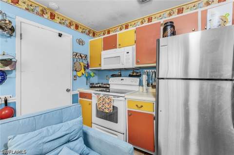 3142 41st St SW, Naples FL - photo 9 of 23