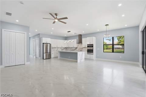 27659 Franklin St, Bonita Springs FL - photo 6 of 44