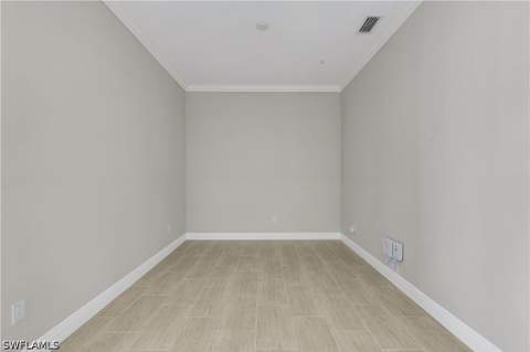15114 Palmer Lake Cir 203, Naples FL - photo 10 of 28