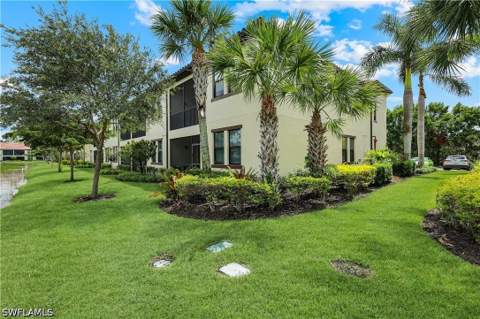 15114 Palmer Lake Cir 203, Naples FL - photo 12 of 28