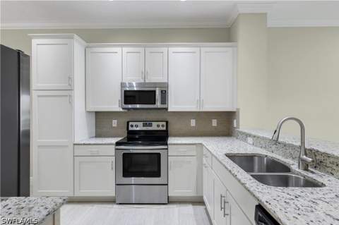 15114 Palmer Lake Cir 203, Naples FL - photo 15 of 28