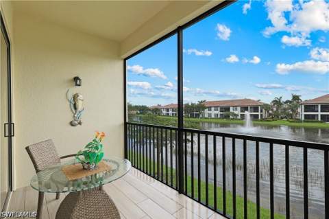 15114 Palmer Lake Cir 203, Naples FL - photo 21 of 28