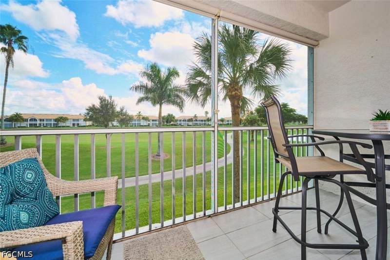 2 bedroom Condominium at 16441 Millstone Cir 204, Waterford, Fort Myers — photo 5
