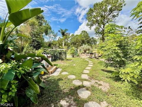 325 Wellington Ave, Lehigh Acres FL - photo 24 of 42