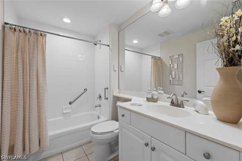 1001 Arbor Lake Dr 606, Naples FL - photo 23 of 49