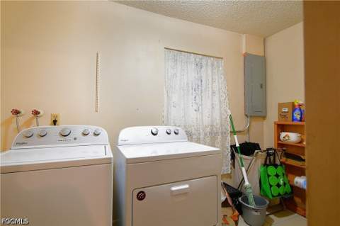 1414 Alwynne Dr, Lehigh Acres FL - photo 21 of 32
