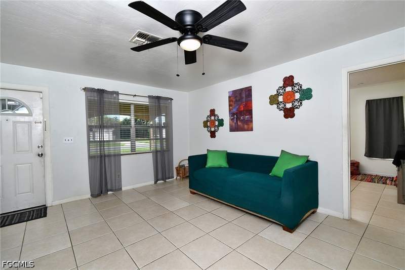 2 bedroom SingleFamilyResidence at 1414 Alwynne Dr, Lehigh Acres, Lehigh Acres — photo 3
