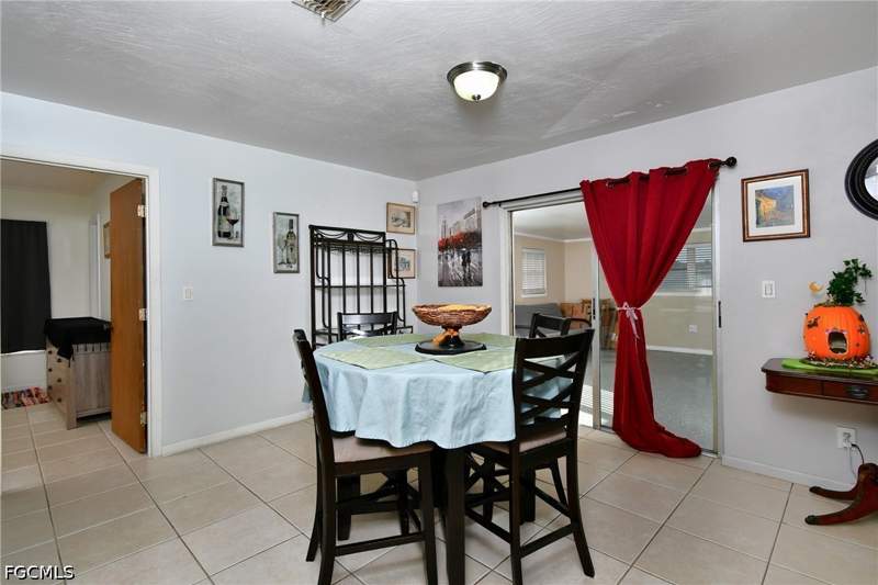 2 bedroom SingleFamilyResidence at 1414 Alwynne Dr, Lehigh Acres, Lehigh Acres — photo 5
