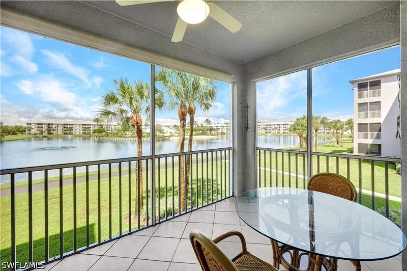 2 bedroom Condominium at 16615 Lake Circle Dr 427, Terrace II, Fort Myers — photo 2