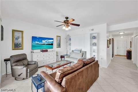 16615 Lake Circle Dr 427, Fort Myers FL - photo 9 of 35