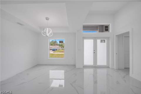 1023 Pilgrim St E, Lehigh Acres FL - photo 11 of 38