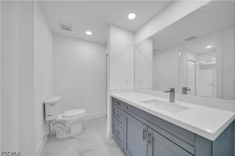 1023 Pilgrim St E, Lehigh Acres FL - photo 17 of 38
