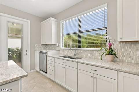 11244 Carlingford Rd, Fort Myers FL - photo 11 of 39