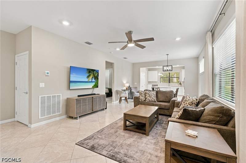 2 bedroom SingleFamilyResidence at 11244 Carlingford Rd, Bridgetown, Fort Myers — photo 4