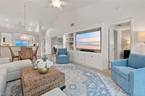 470 Country Hollow Ct I204, Naples FL - photo 10 of 38