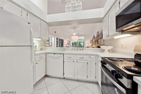 470 Country Hollow Ct I204, Naples FL - photo 16 of 38