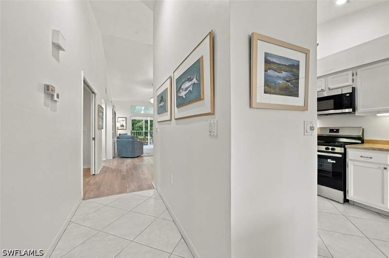 2 bedroom Condominium at 470 Country Hollow Ct I204, Country Hollow, Naples — photo 5