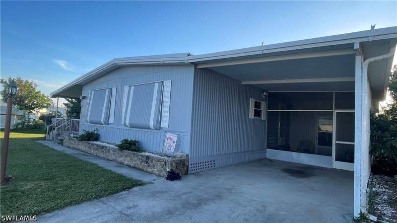 2 bedroom ManufacturedHome at 16230 Cynthia Ct, Coastal Estates, Fort Myers — photo 2