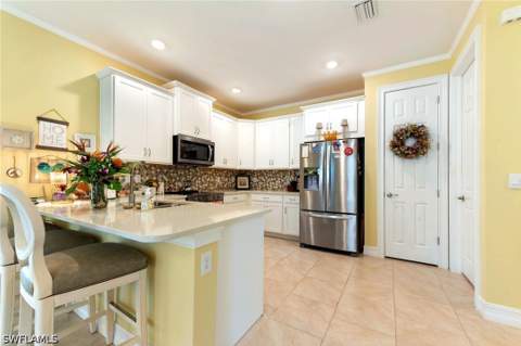1113 Rolling Brook Ln, Naples FL - photo 9 of 22