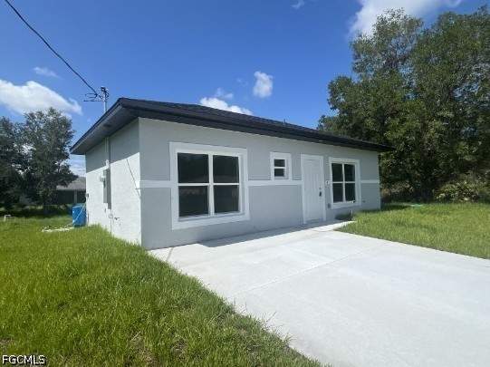 1 bedroom SingleFamilyResidence at 706 Azure Ave, Lehigh Acres, Lehigh Acres — photo 2