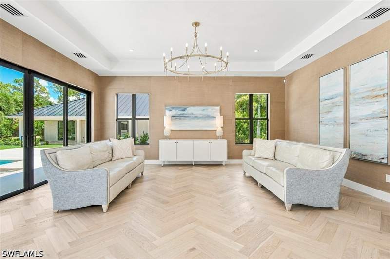 4 bedroom SingleFamilyResidence at 620 Carica Rd, Pine Ridge Estates, Naples — photo 4