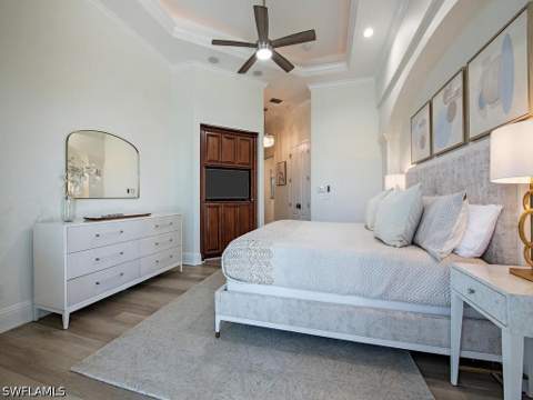466 Clifton Ct, Marco Island FL - photo 8 of 41