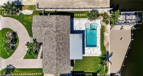 35 Fairview Blvd, Fort Myers Beach FL - photo 6 of 46